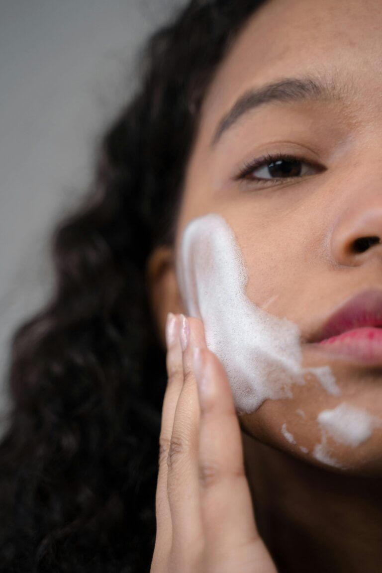 common causes of oily skin (3) (1)
